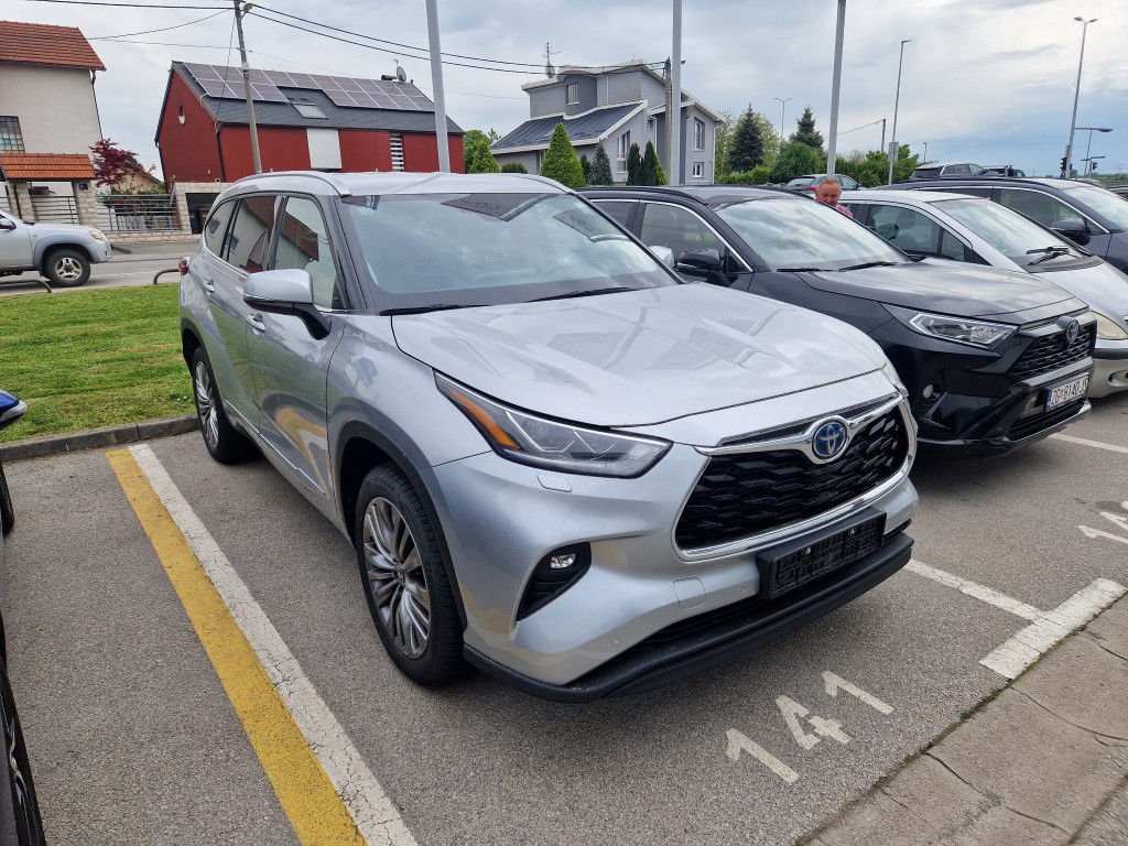 TOYOTA HIGHLANDER HYBRID 2.5 HSD AWD EXECUTIVE